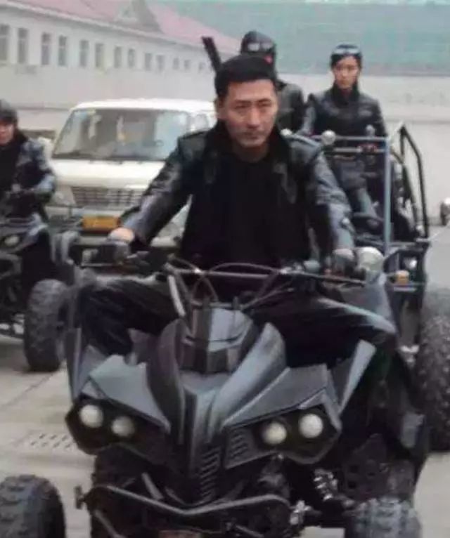 演艺圈|抗日神剧凉了，曾经的“五剑客”已无戏可拍，演艺圈容不下他们了