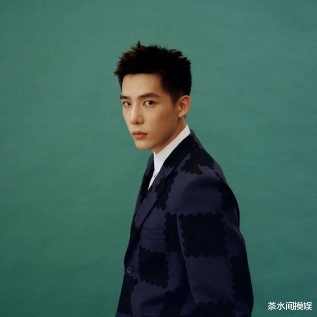 撞衫|雷佳音李现撞衫遭辛芷蕾吐槽！33位男星撞衫修罗场，谁丑谁尴尬