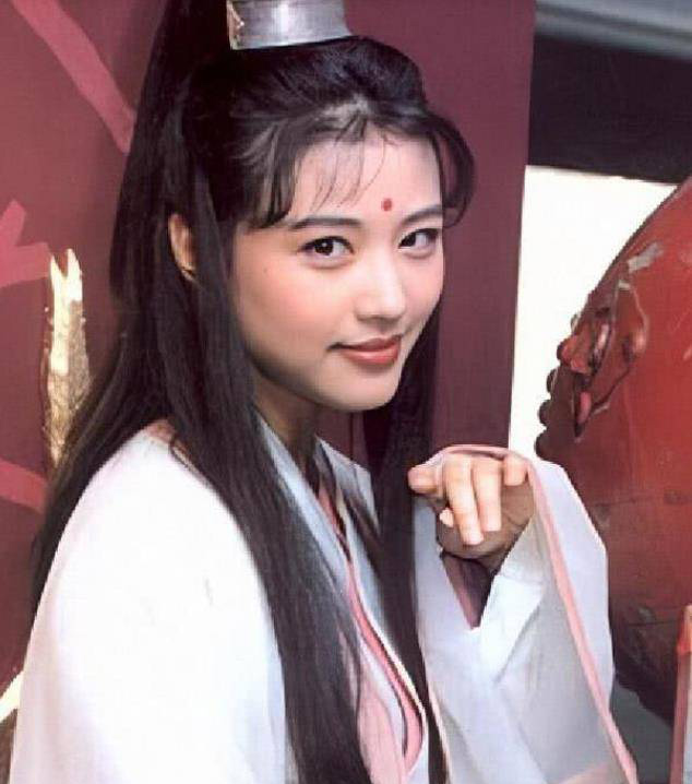 黄蓉|牙齿丑，也不影响成为美人的8大女星，现代人为何不能容忍瑕疵了