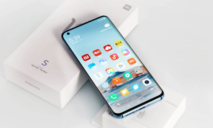 小米科技|用了两个小米的千元机,一千1和一千五,能用个一到两年