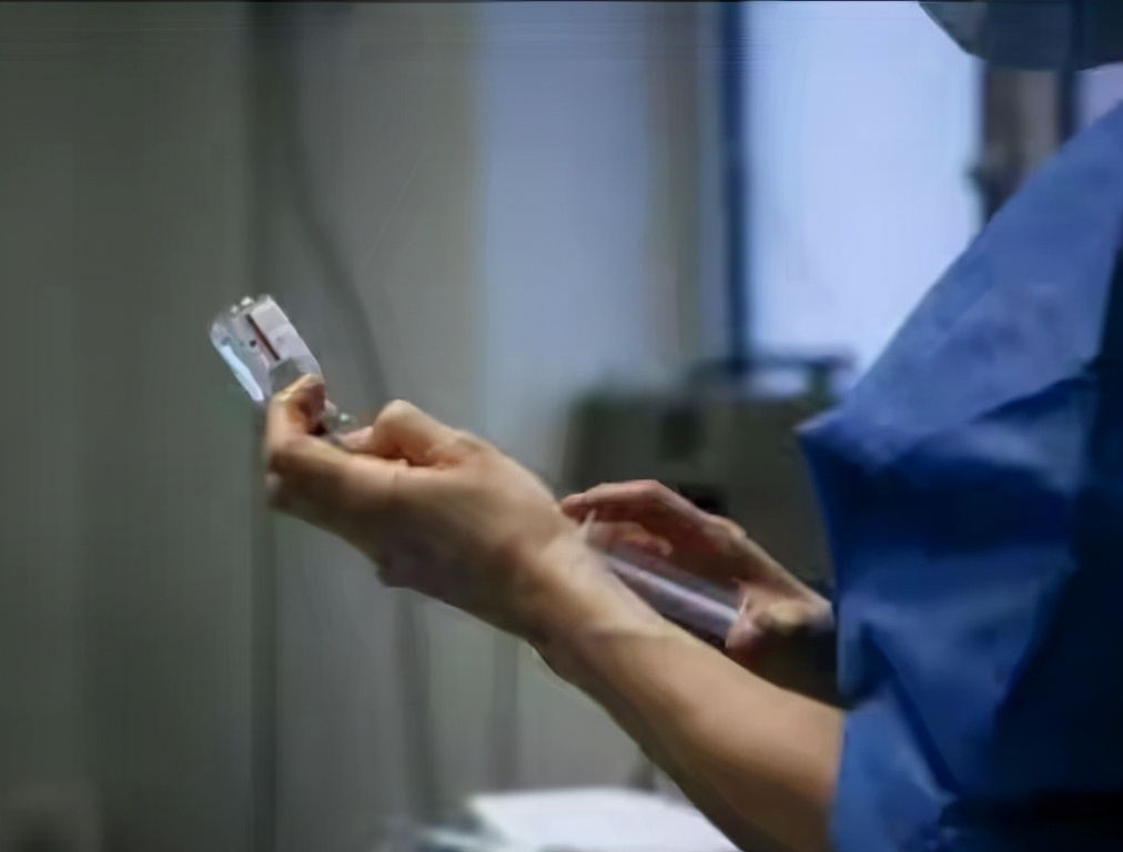 iphone4|94年小伙卖肾买苹果手机，获赔上百万，10年过去了，现状令人唏嘘