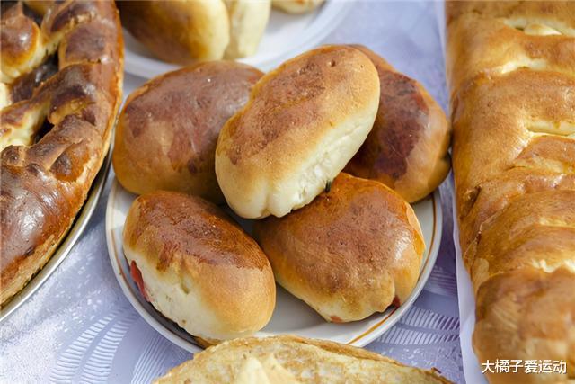 泡面|让人“长膘”的4种早餐,泡面不是第一,若中招,一项运动来补救