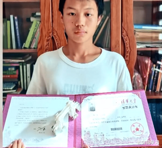 老白侃学习|湖南学霸在课桌上刻着浙大,却进了清华,“浙大”:终究是错付了
