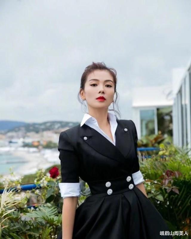 穿衣搭配|?每天上班不知道穿什么？试试刘涛的“夏日通勤穿搭术”，时髦高级