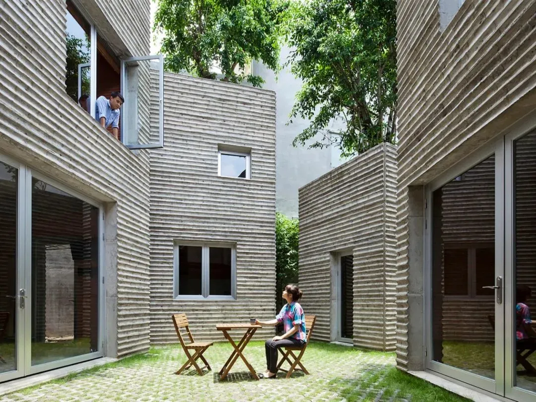 什么是竹模清水混凝土？