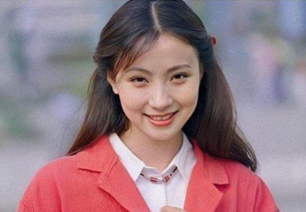 我在过马路|为爱退圈的十位女神，最久已相爱40年，仅她一人因生计被迫复出