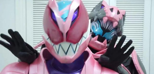 |假面騎士Revice：官方再次放出兩個視頻，Vice玩禮拜四梗