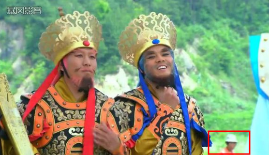 李小璐|最惊险的穿帮镜头，李小璐露啥了，能挤炸手机屏幕的只有她了！