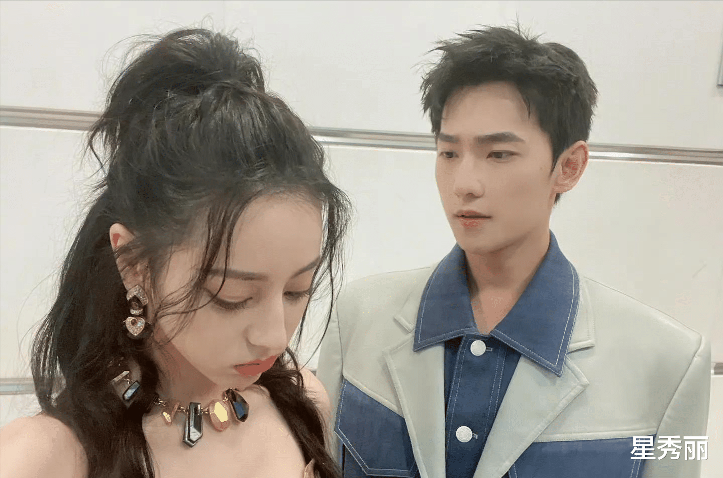 迪丽热巴|杨洋迪丽热巴营业被认为是人工糖精，人工糖精就不算甜了吗？