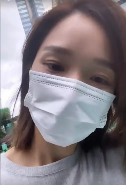 李亚男|李亚男带大女儿坐旋转木马，互动温馨有爱，和王祖蓝同台合唱超甜