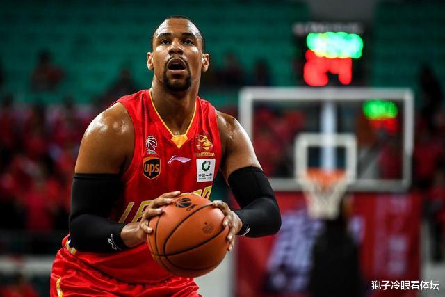 萨林杰|体重严重超标被NBA淘汰 29岁内线暴瘦到难相认 海外联赛荣膺FMVP
