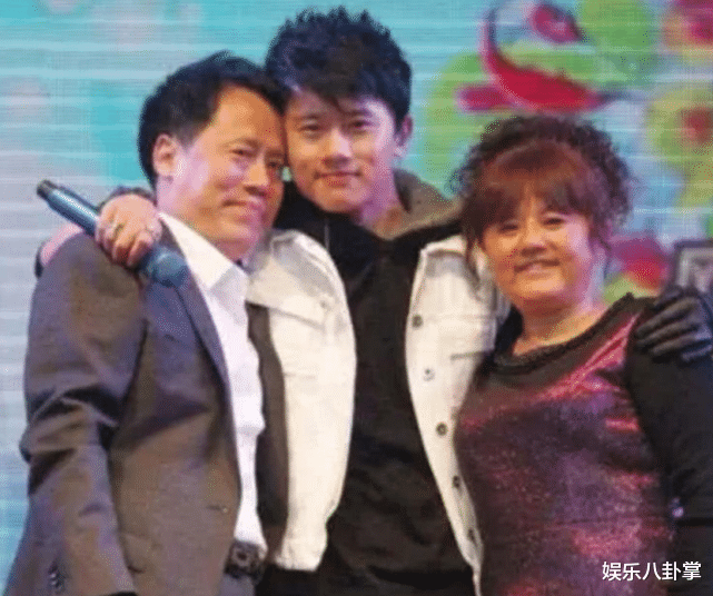 赘婿|隐瞒了16年，张杰父母身份终于曝光，难怪谢娜始终对他不离不弃