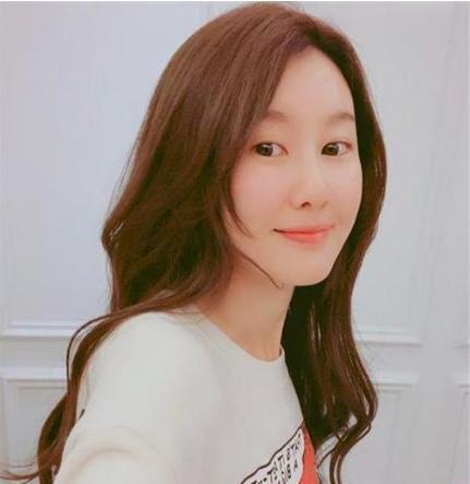 王宝强|王宝强“痴心不改”爱美人，与新女友冯清传来喜讯，网友：图他啥