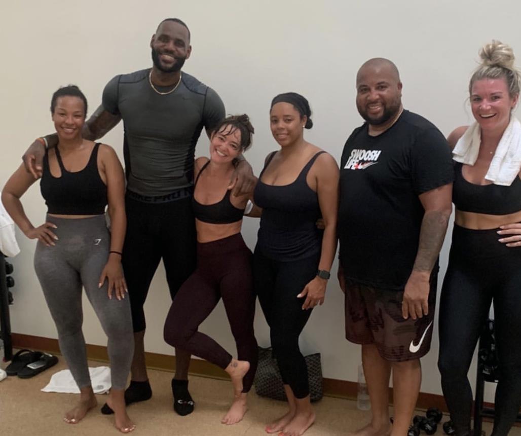 怡一趣说|先签后换!湖人预计送走施罗德!杜兰特愿跟老詹浓眉组成首发五虎