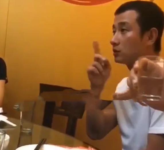 吴秀波|4个因婚内出轨身败名裂的男星，如今境遇悬殊：有人再也回不去了