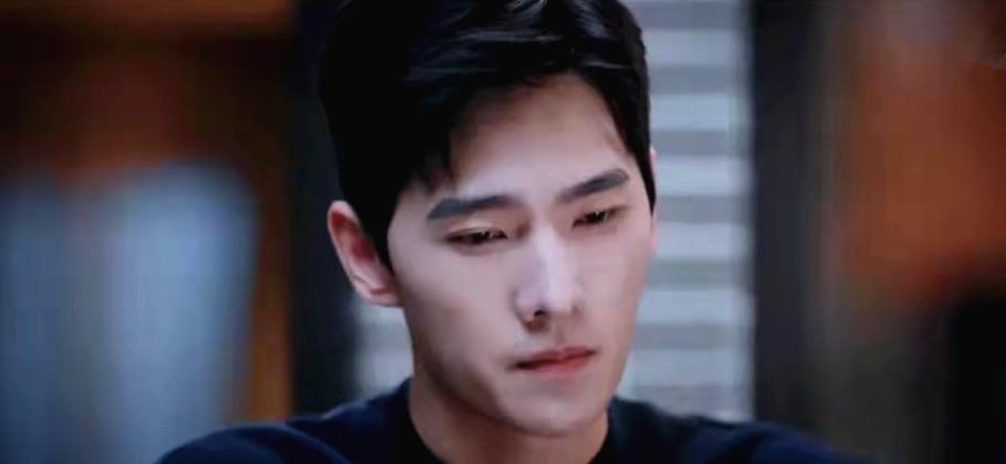 顾漫|顾漫最穷男主：父母住50元旅馆，同学聚会抬不起头，但于途真不穷