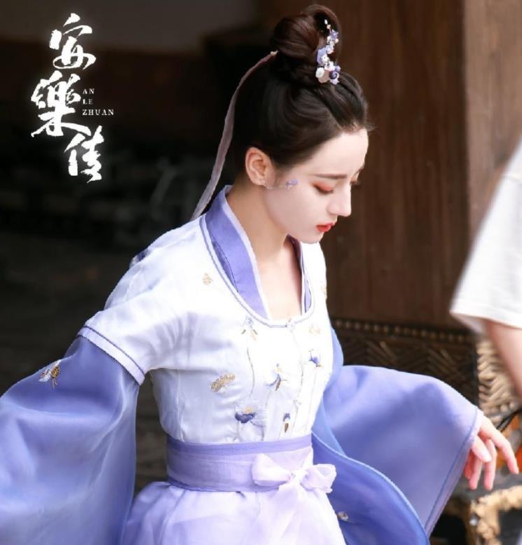 花匠小美|《安乐传》导演审美高，主角俊男美女，不料男二洛铭西好帅气