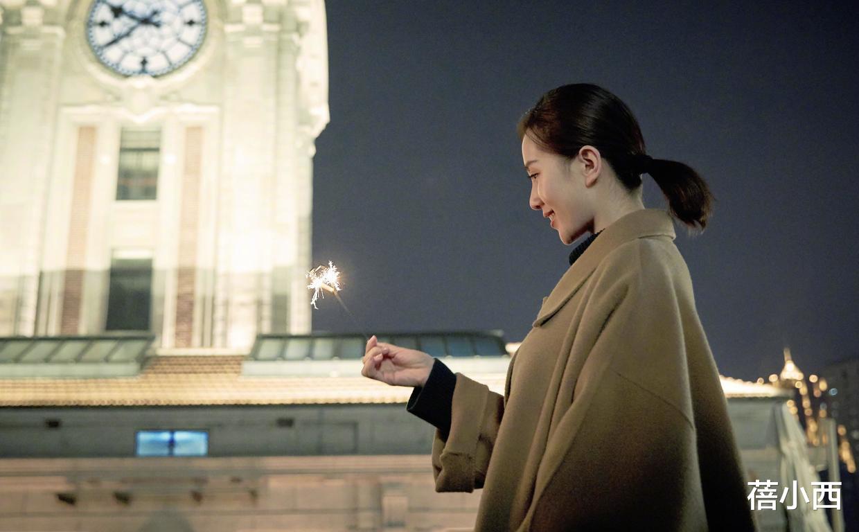 蓓小西|吴奇隆的小娇妻刘诗诗真是太漂亮了,穿黄色连衣裙,气质一等一