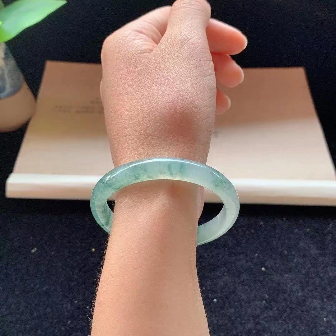 翡翠手镯|贵妃好捡漏超值千色飘花～ 4999翡翠手镯