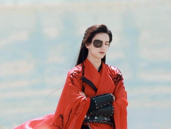 张凌赫|《天官赐福》后，“花城”张凌赫再接双男主剧？网友：房子又塌了