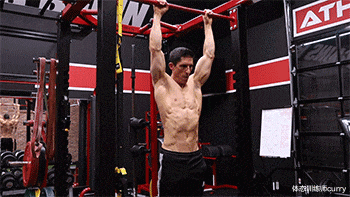 俯卧撑|10个最有助于“增肌练大”的徒手自重动作