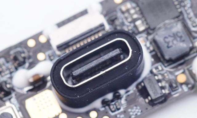 小米真无线降噪耳机3 Pro拆解报告：内置赛芯微锂电池保护IC