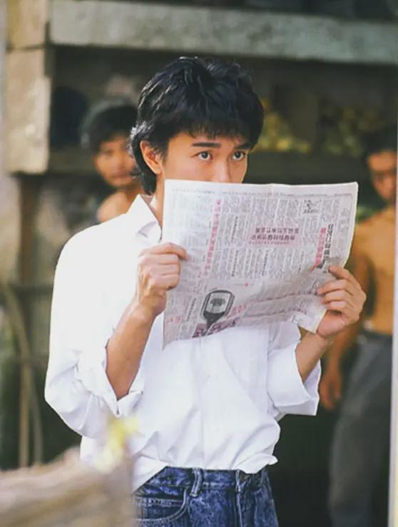 周星驰|周星驰欠债8.4亿后首次露面，将与腾讯合拍网剧