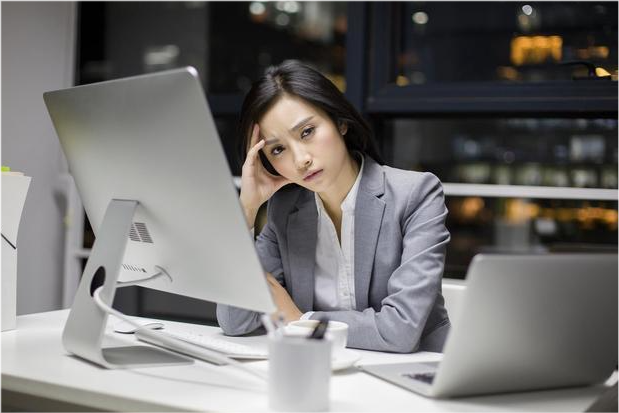 |为什么职场争斗中认真干活的人会败给不干活的人？