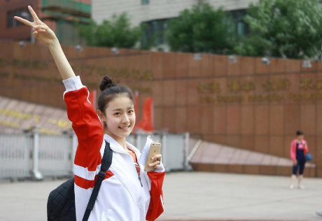 安妈育儿日|上高中后,为啥女生的成绩更容易下滑?班主任:跑不了这3个原因