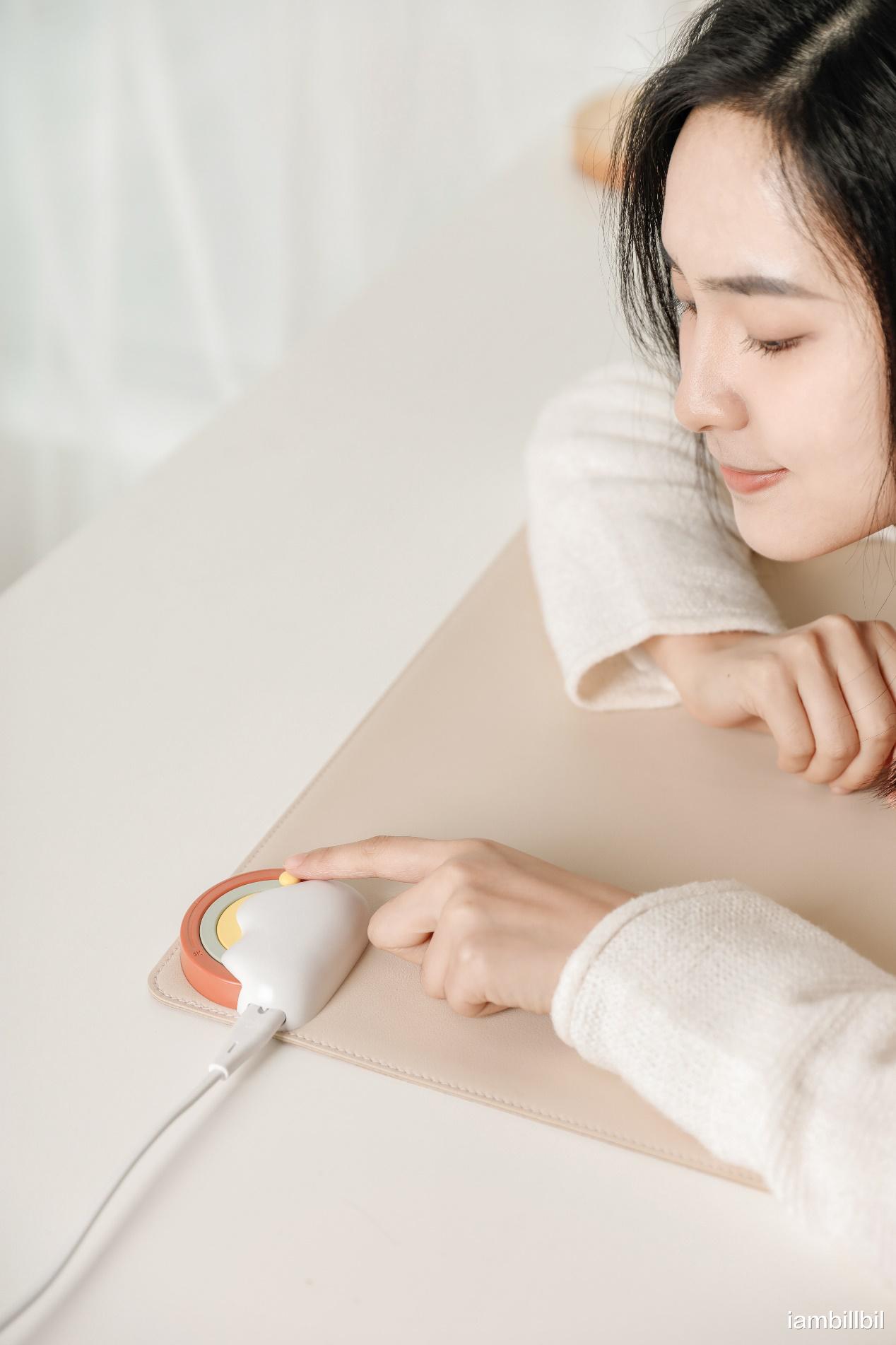 素乐暖桌垫，打工人和学生党的暖手神器，冬天有它手再也不僵啦！