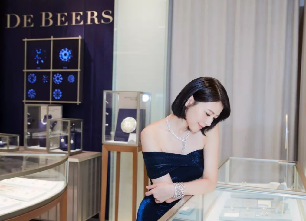 83年“骗局”即将落幕？我国年进口额达383亿，一半年轻人被洗脑