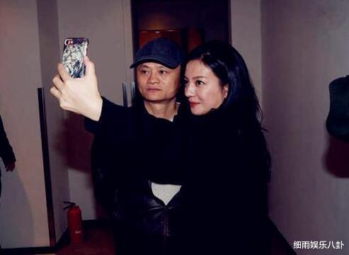 赵薇|起底赵薇“凉凉”始末：她的那些事，一件比一件大