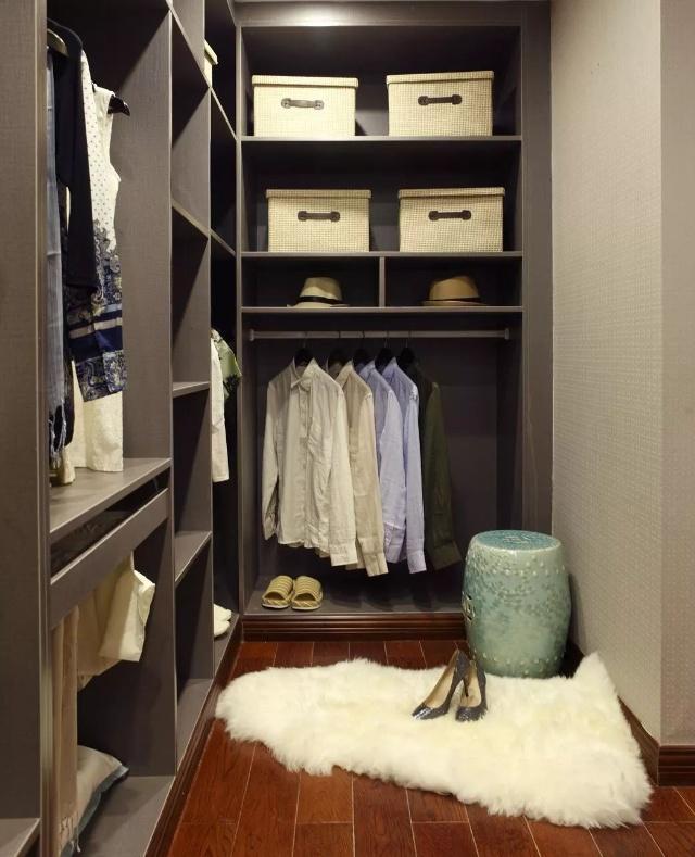 这么漂亮的衣帽间,收纳这么强大,一定要给你老婆装一个!