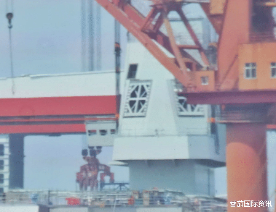 海军|迎来大喜讯！中国军事实力势不可挡，美拦不住中国了！