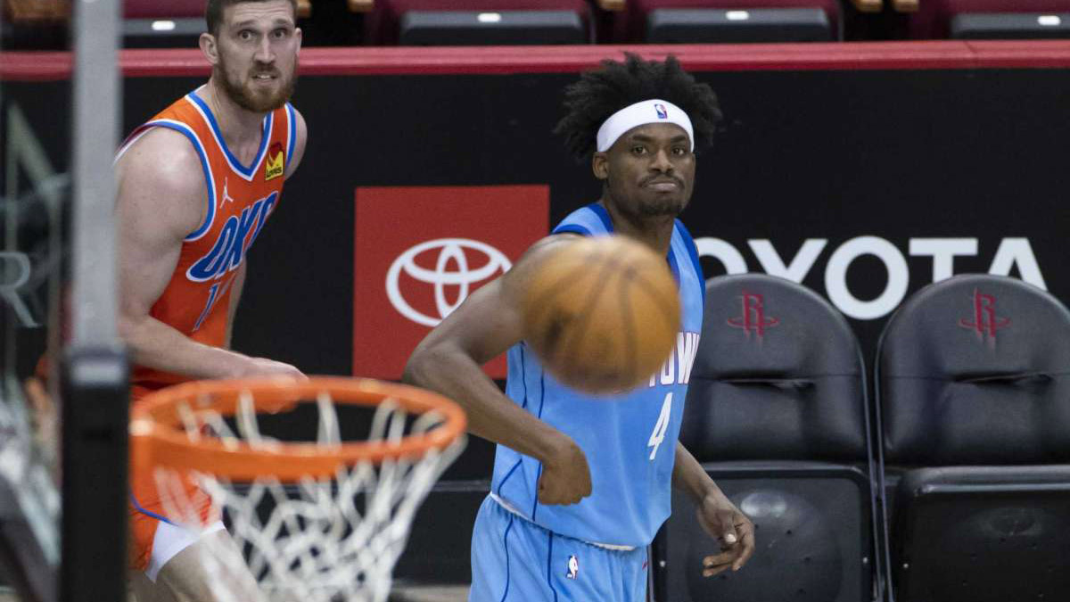 火箭隊|火箭消息：伍德位列一獎項前2候選，隊內傷情更新，豪斯難出戰？