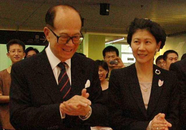 周凯旋|与李嘉诚秘密相恋28年，60岁身家过百亿，庄月明的离世是因为她？