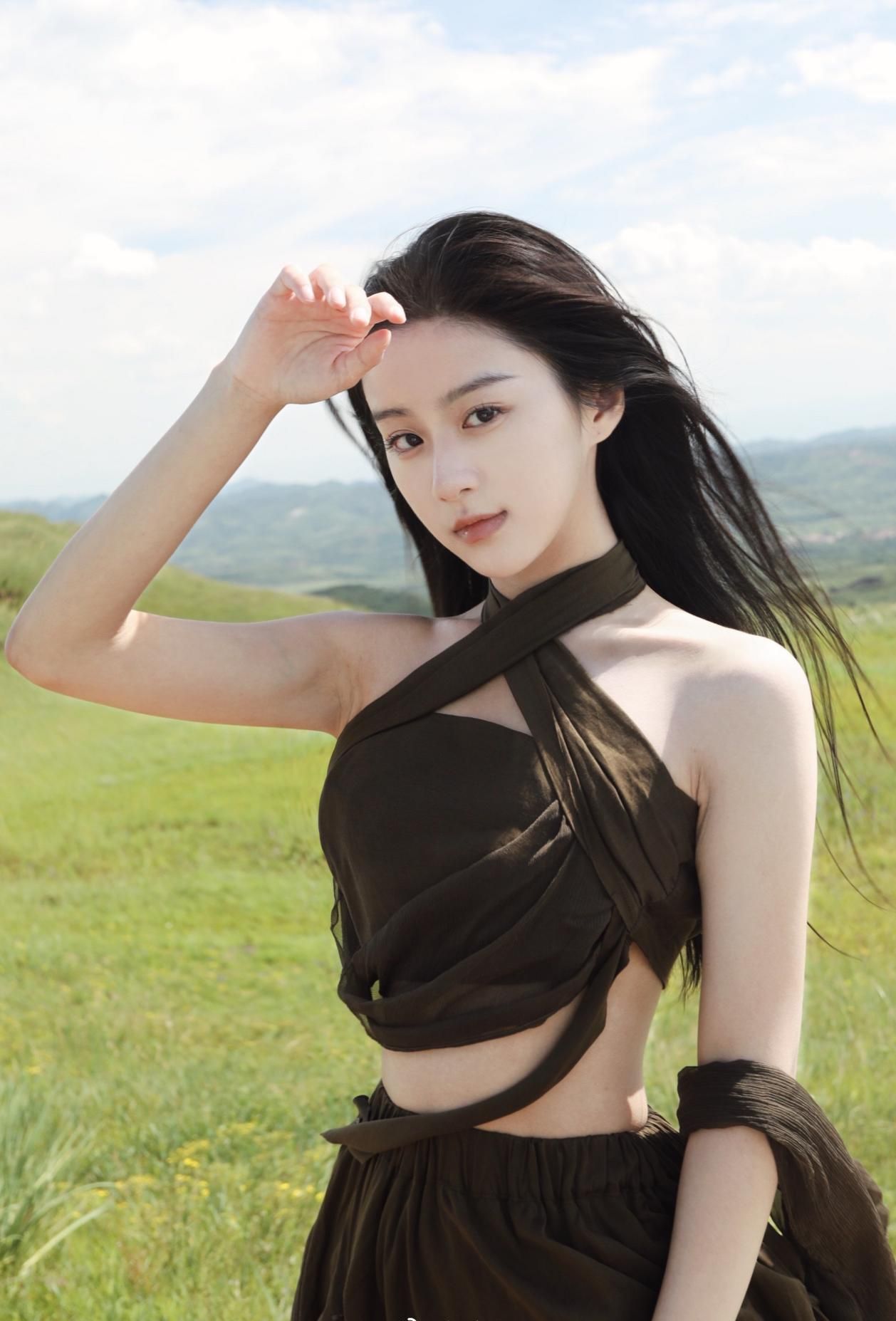 娱乐圈才是真正的照妖镜,抖音刘亦菲上镜就垮,戏里戏外判若两人
