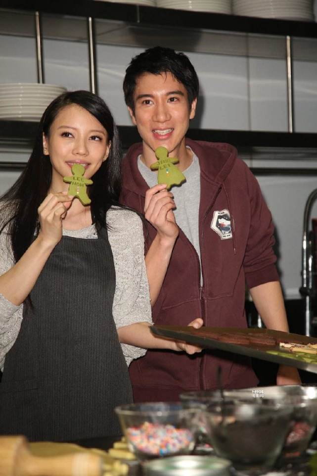 王力宏|卓伟发朋友圈怒揭王力宏“薄情寡义”，重提“电梯门”力挺李靓蕾