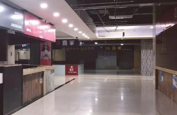 江西|江西有座老牌商场，苦苦支撑十年之久，商铺终被高昂的房租所击垮