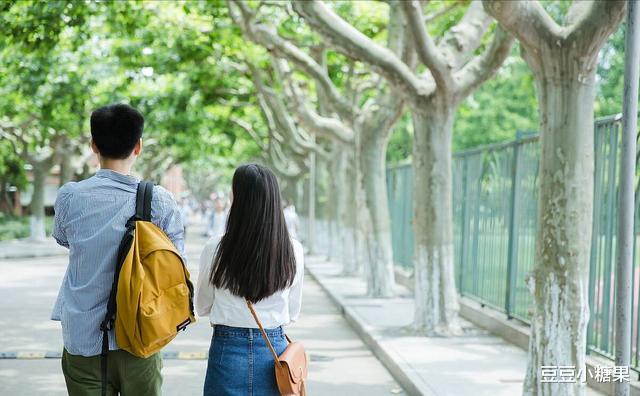 豆豆小糖果|“终于离了,以后不用躲在厨房吃剩饭了”前妻的话,让人心酸