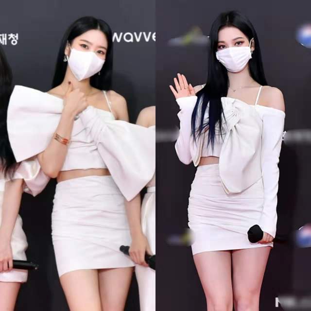 明星|韩国红毯明星尴尬现场：同台撞衫700元服装，造型全白被嘲像奔丧