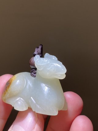|白玉籽料 卧羊坠