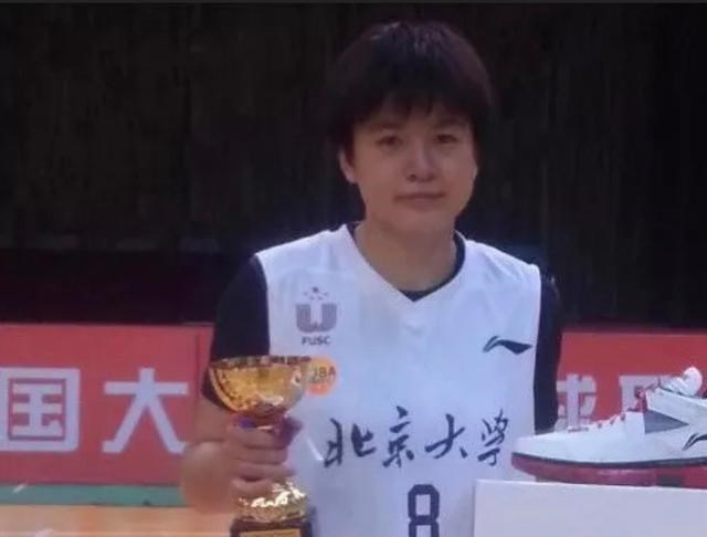 四叶草海之恋|用职业球员就对了！三人女篮夺奥运铜牌，万圣伟师姐立头功