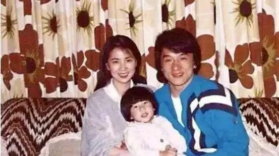 成龙|成龙大哥的香艳情史，和他爱过的5个女人