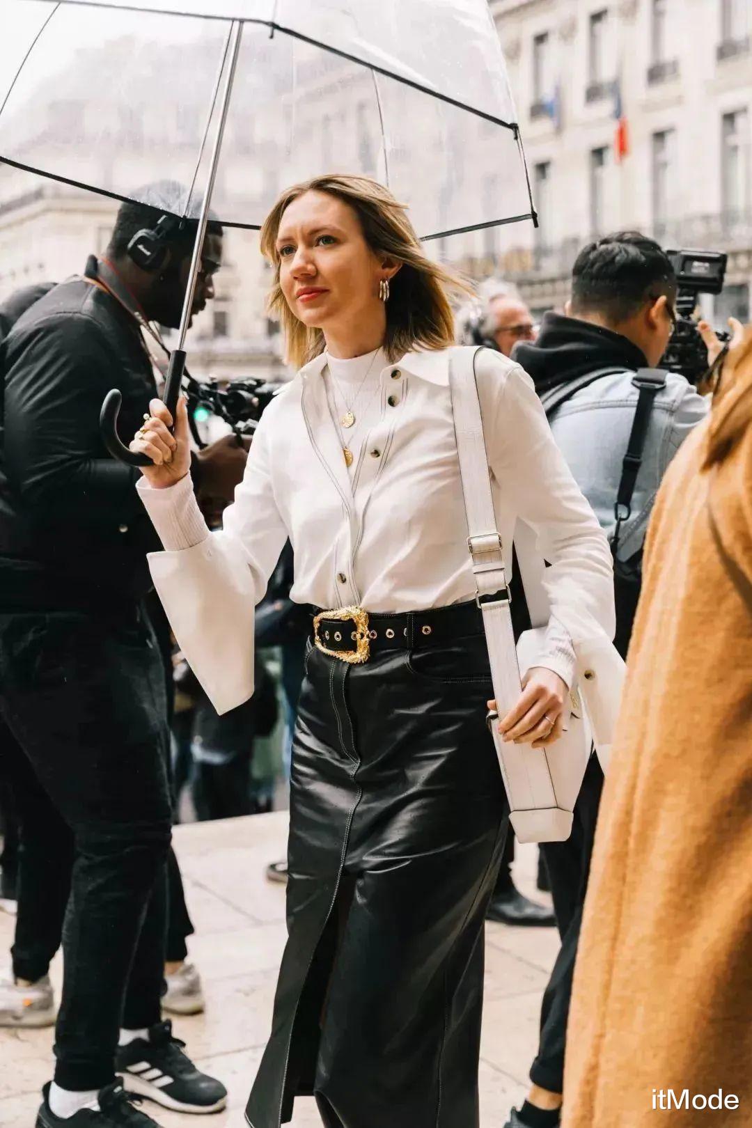 itMode “衬衫+毛衣”叠穿，今年秋冬这样穿真的好看死了！