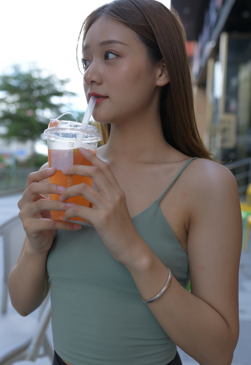 坎叔说时尚|身材好就是任性，运动风的紧身裤也能这么好看，尽显个人魅力！