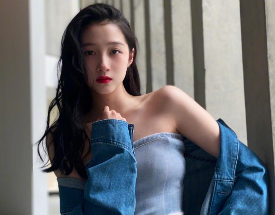 邓伦|明星爆料：利路修，杨颖，赵丽颖，关晓彤，林彦俊，王一博，邓伦