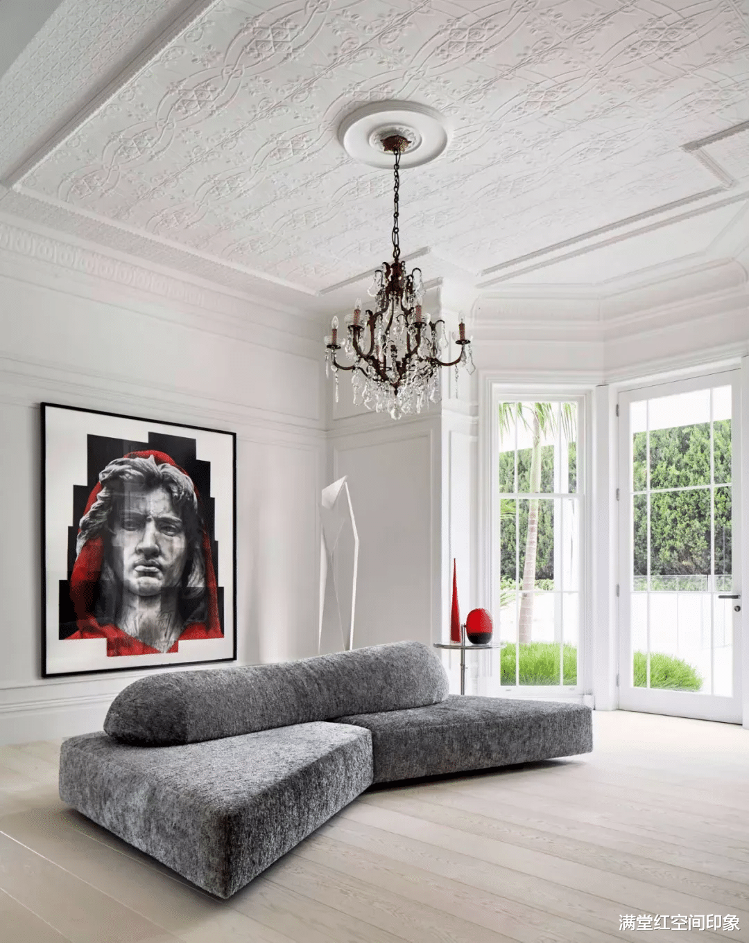 精致细节陈设，展现简洁别墅的美