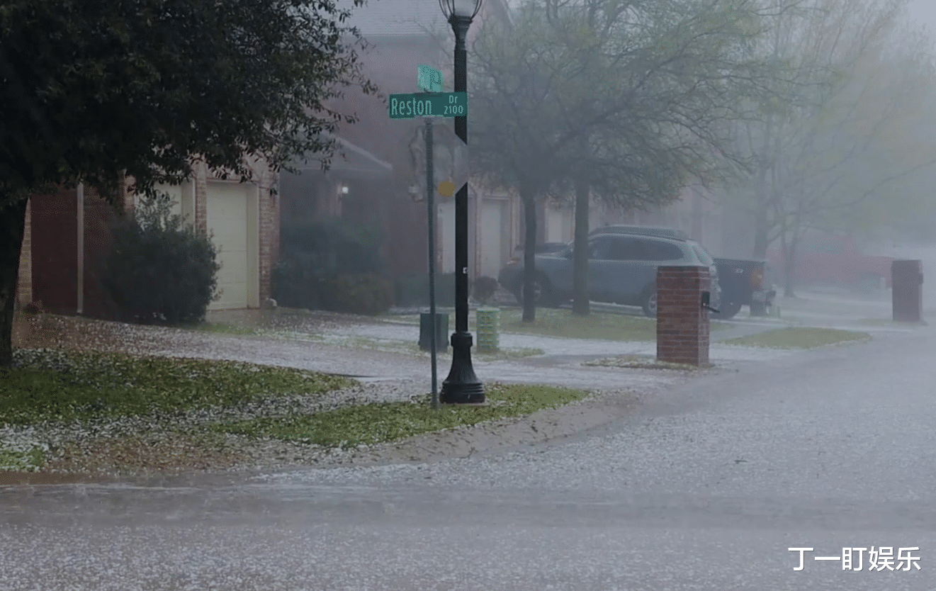 丁一盯娱乐 女孩儿被囚禁地下20年，怀孕4次，凶手身份令人窒息！