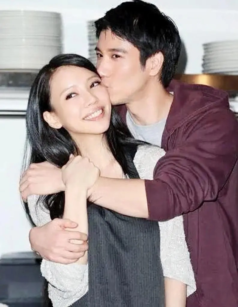 王力宏|李靓蕾未等到道歉后再爆料：王力宏开条件让我帮他顶罪，还要发布道歉声明